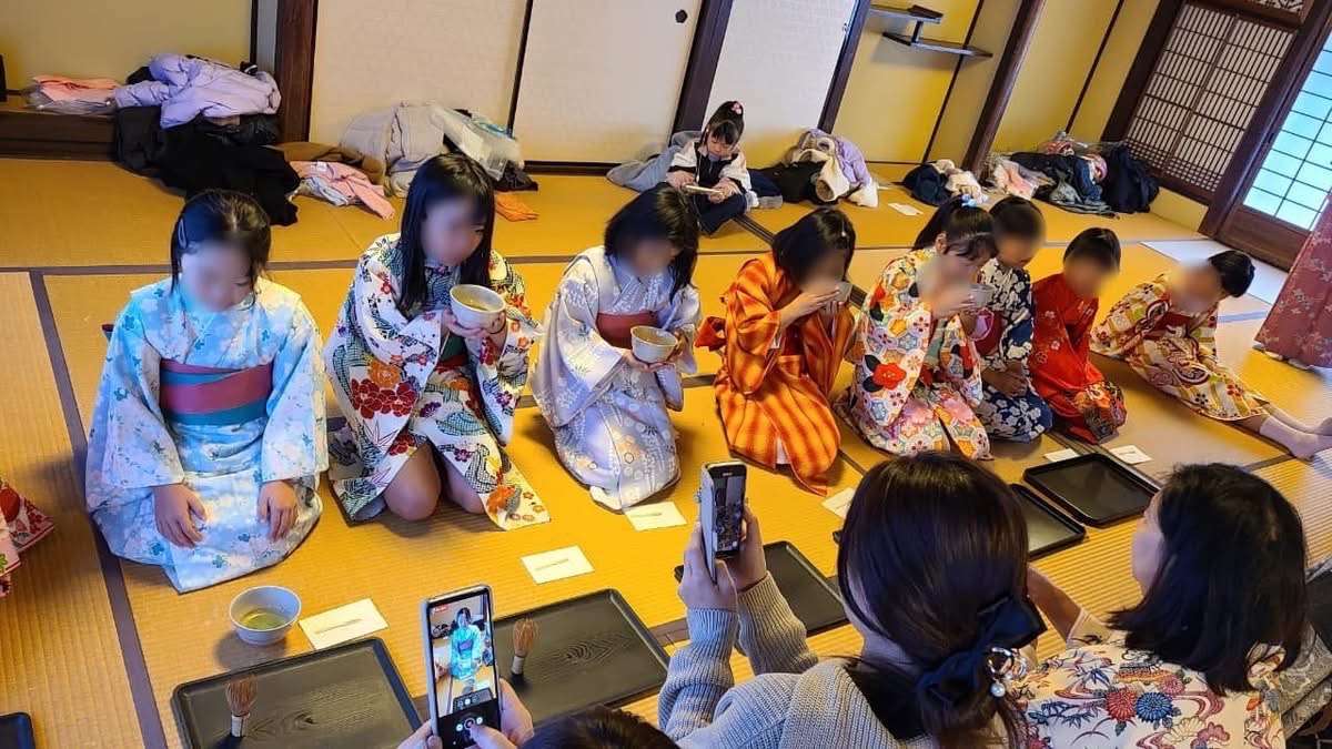 親子着付け教室・お抹茶体験